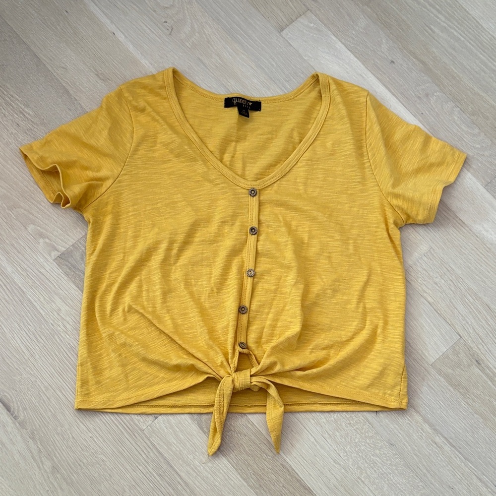 Queen Bees mustard Yellow Button-Down Tie Front Tee
